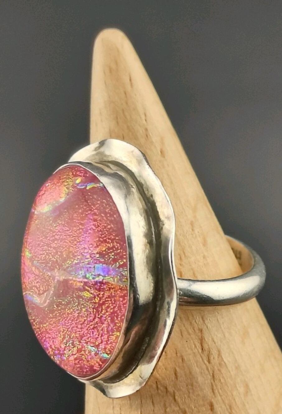 Vintage Sterling Silver Pink Dichroic Glass Statement Ring Size 7.5 9.07g